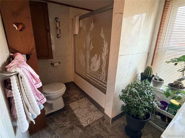 6038 Byron Road, Cohoctah Township, MI 48855