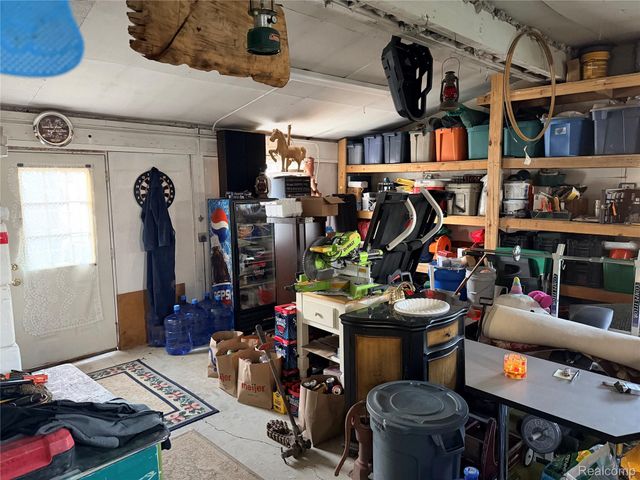6038 Byron Road, Cohoctah Township, MI 48855