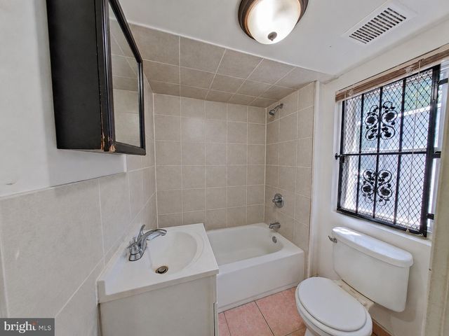 1921 N DARIEN ST, Philadelphia, PA 19122