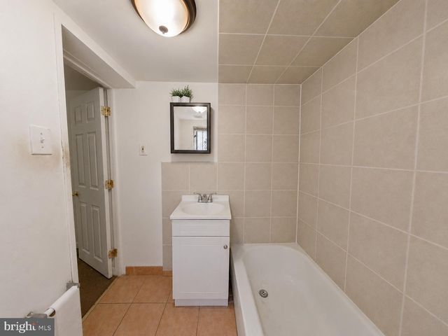 1921 N DARIEN ST, Philadelphia, PA 19122