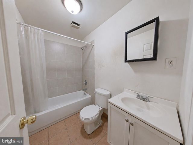 1921 N DARIEN ST, Philadelphia, PA 19122