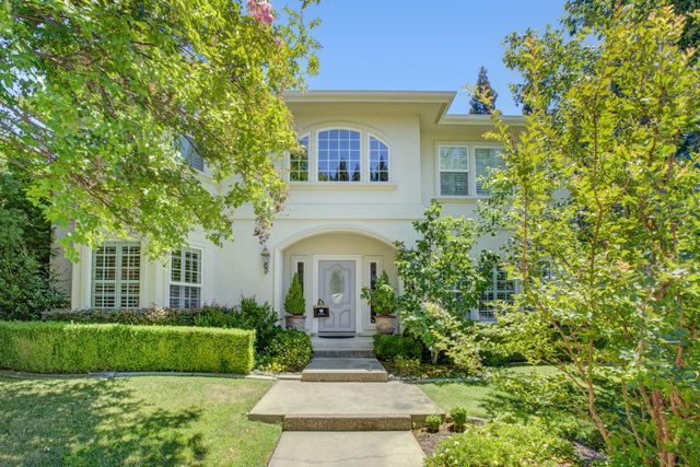 5 Latham Ln, Sacramento, CA 95864