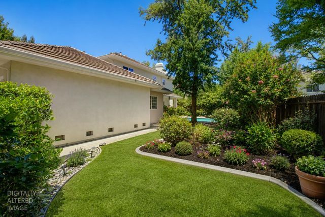 5 Latham Ln, Sacramento, CA 95864