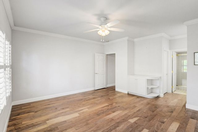 5 Latham Ln, Sacramento, CA 95864