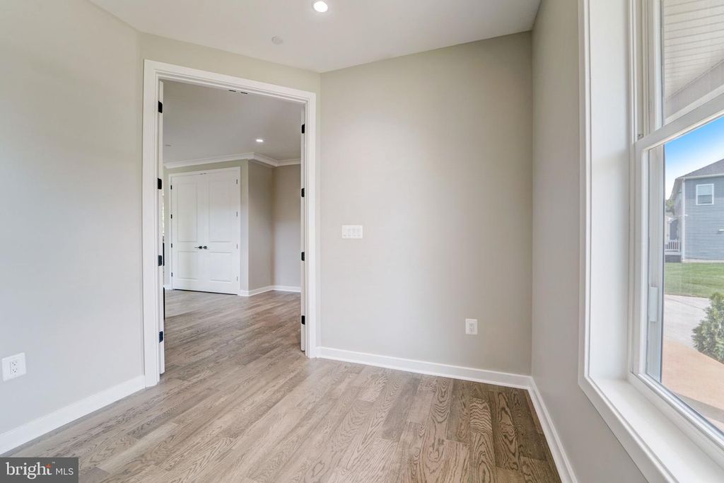 Image 16 of property listing at 7618 CARLA, Pikesville, MD 21208