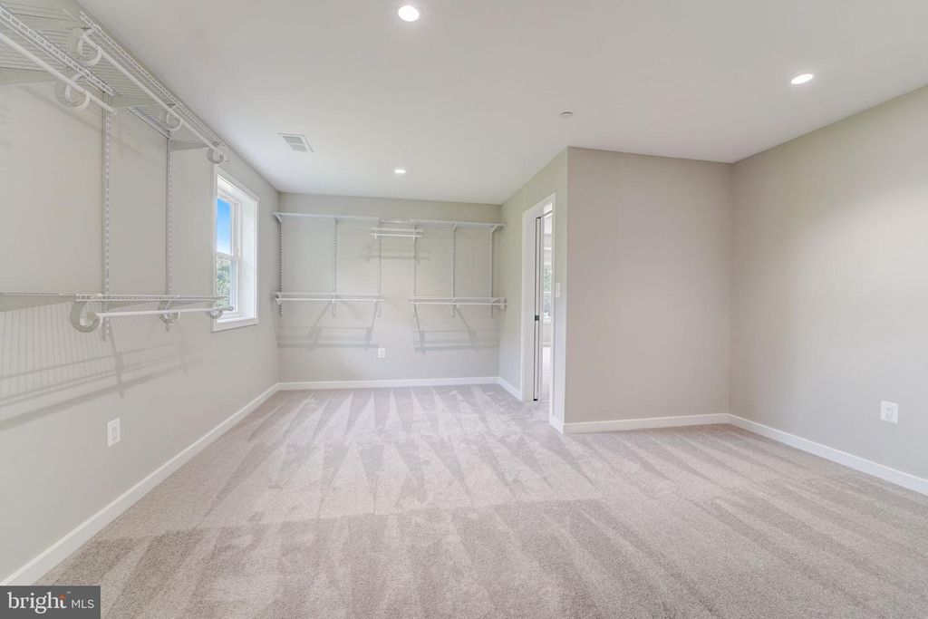 Image 23 of property listing at 7618 CARLA, Pikesville, MD 21208