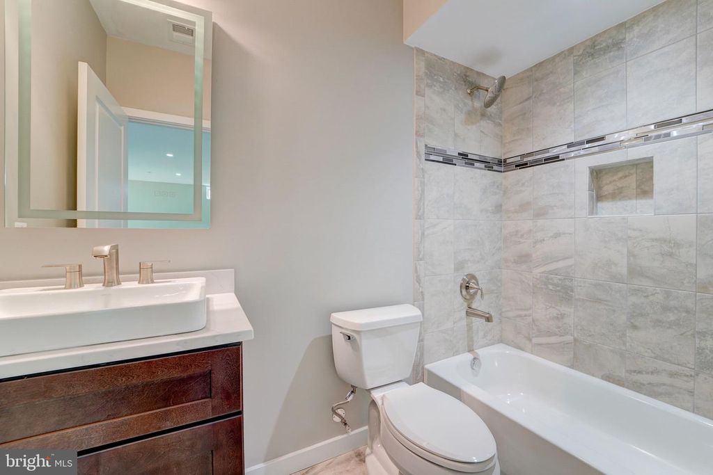 Image 38 of property listing at 7618 CARLA, Pikesville, MD 21208