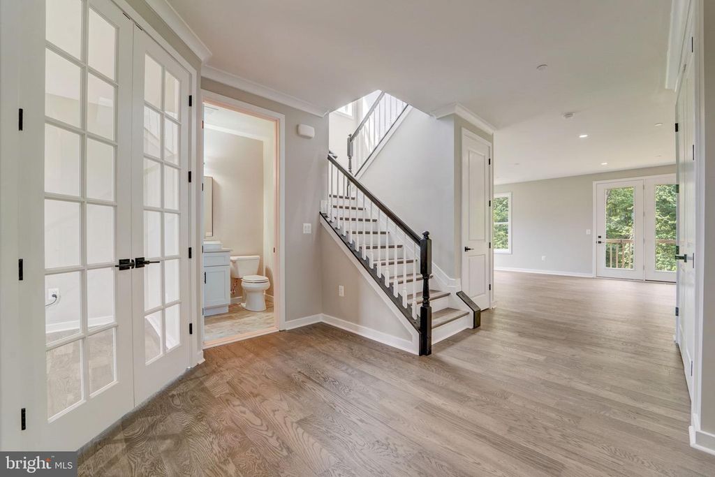 Image 5 of property listing at 7618 CARLA, Pikesville, MD 21208
