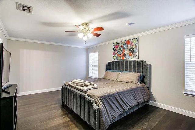 1613 Crown Point Drive, Little Elm, TX 75036