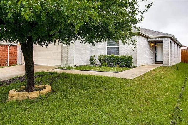 1613 Crown Point Drive, Little Elm, TX 75036