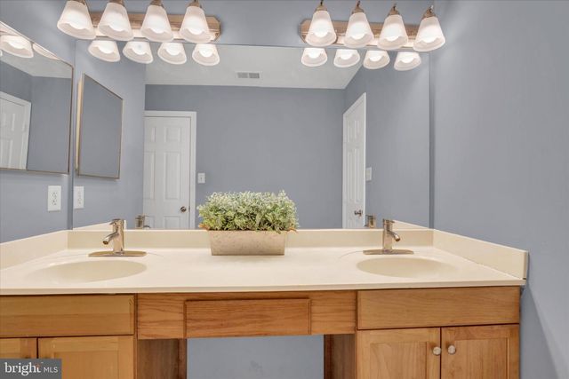 6117 ROSEDALE DR, Hyattsville, MD 20782