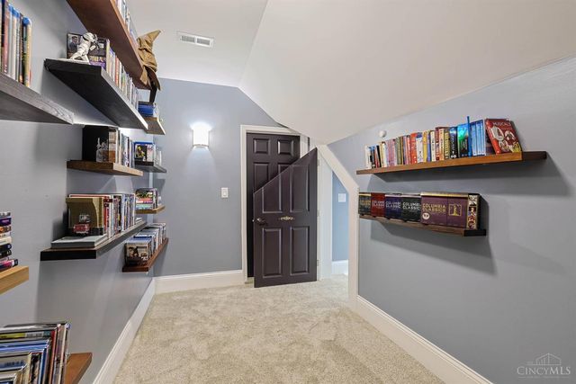 2822 Golden Fox Trail, Turtle Creek Twp, OH 45036