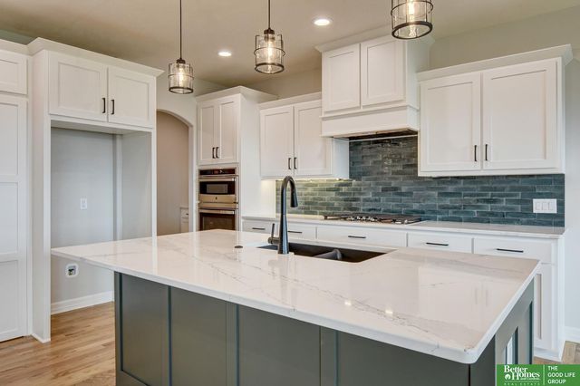 7131 N 172 Street, Bennington, NE 68007