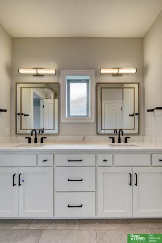 7131 N 172 Street, Bennington, NE 68007