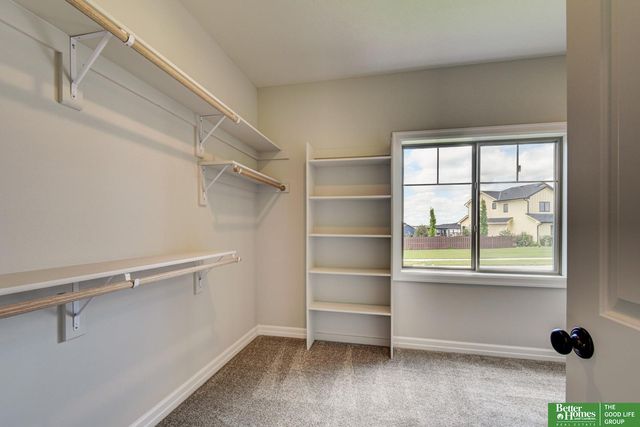 7131 N 172 Street, Bennington, NE 68007