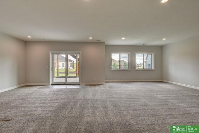 7131 N 172 Street, Bennington, NE 68007