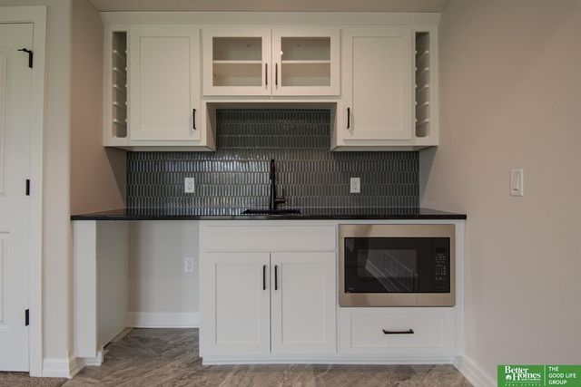 7131 N 172 Street, Bennington, NE 68007