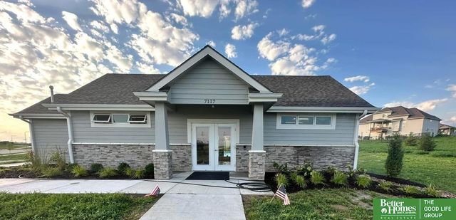 7131 N 172 Street, Bennington, NE 68007