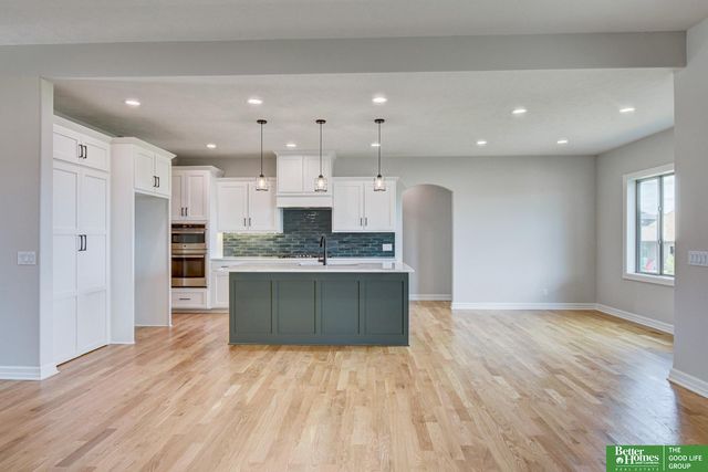 7131 N 172 Street, Bennington, NE 68007