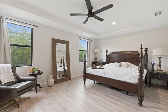 13017 Pembroke DR, Naples, FL 34105