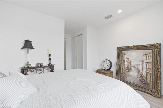 13017 Pembroke DR, Naples, FL 34105