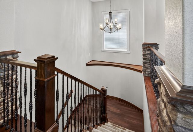 2357 Stonewood Court SW, Altoona, IA 50009