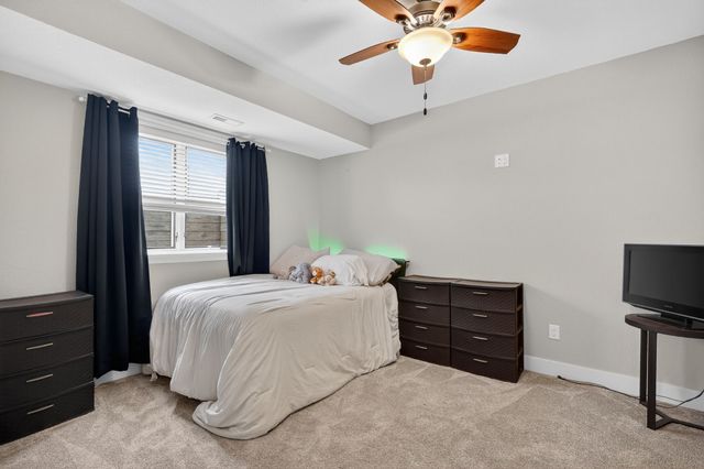 2357 Stonewood Court SW, Altoona, IA 50009