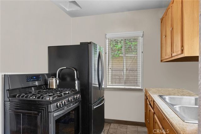 612 E Fairview Boulevard, Inglewood, CA 90302