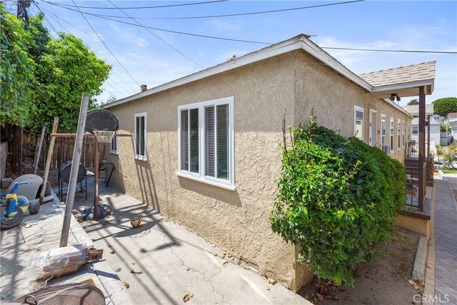612 E Fairview Boulevard, Inglewood, CA 90302