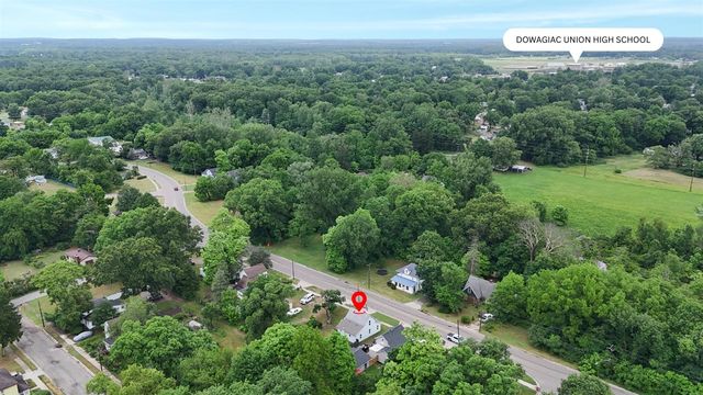 205 Pokagon Street, Dowagiac, MI 49047