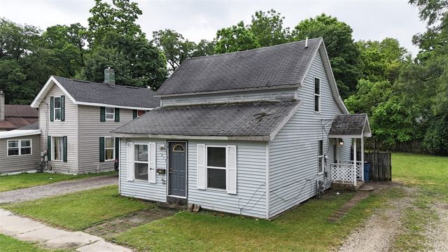 205 Pokagon Street, Dowagiac, MI 49047