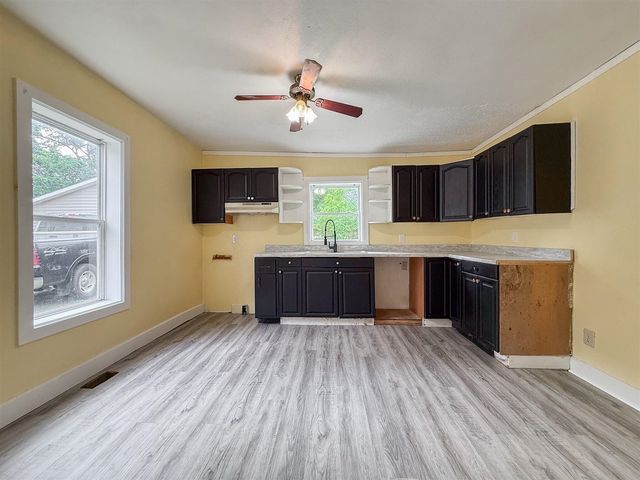 205 Pokagon Street, Dowagiac, MI 49047