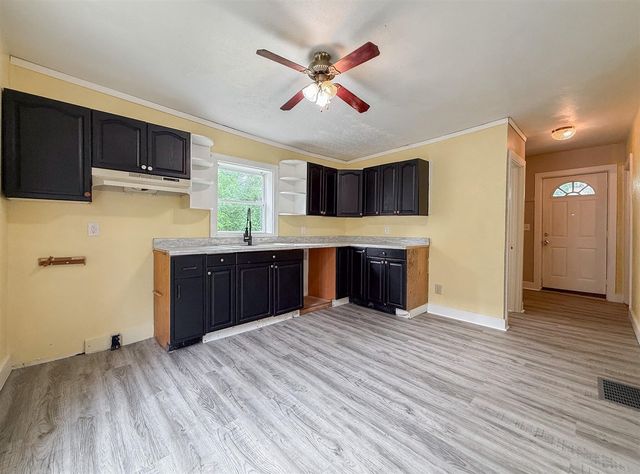 205 Pokagon Street, Dowagiac, MI 49047