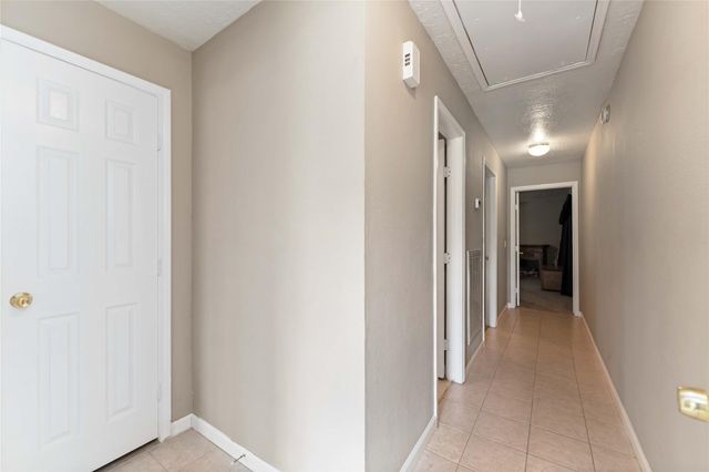 5222 Glenvalley Drive, La Porte, TX 77571