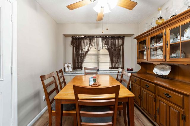 5222 Glenvalley Drive, La Porte, TX 77571