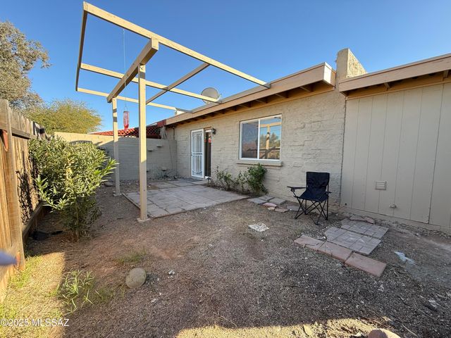 1884 W Record Street, Tucson, AZ 85705