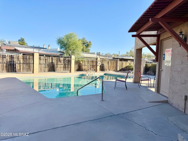 1884 W Record Street, Tucson, AZ 85705