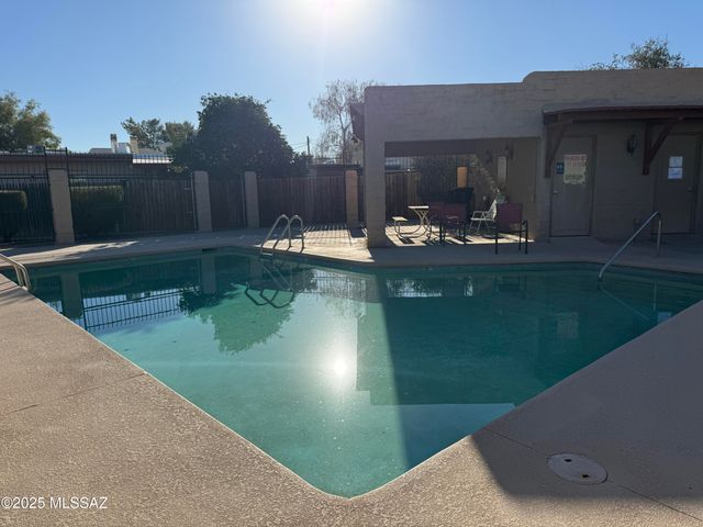 1884 W Record Street, Tucson, AZ 85705