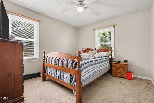 200 Paceville Road, Selma, NC 27576