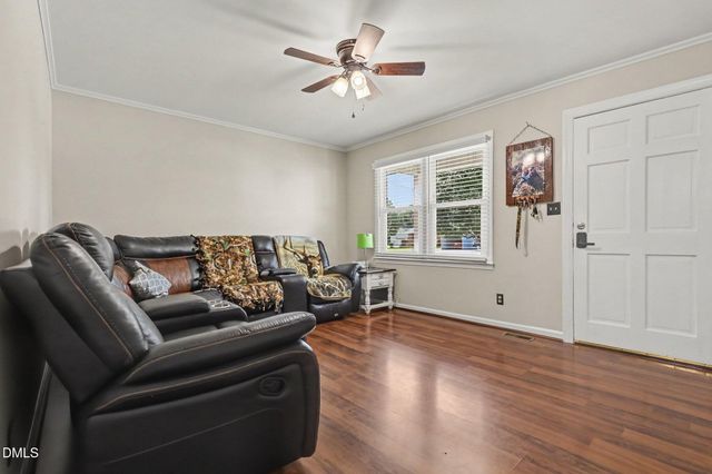200 Paceville Road, Selma, NC 27576