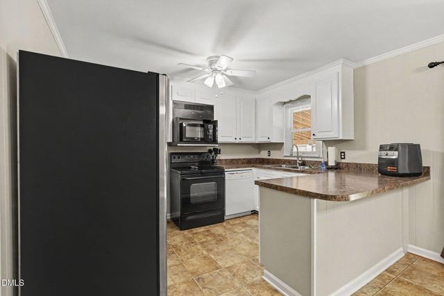 200 Paceville Road, Selma, NC 27576