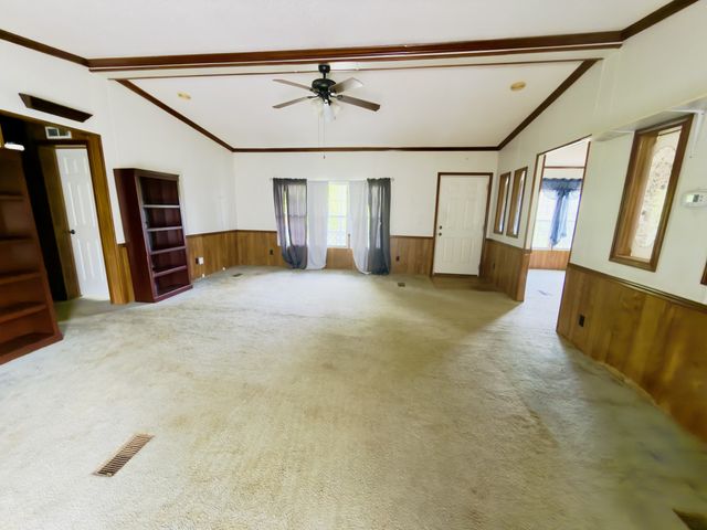 376 Red Top Rd, Indian Mound, TN 37079