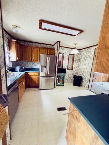 376 Red Top Rd, Indian Mound, TN 37079