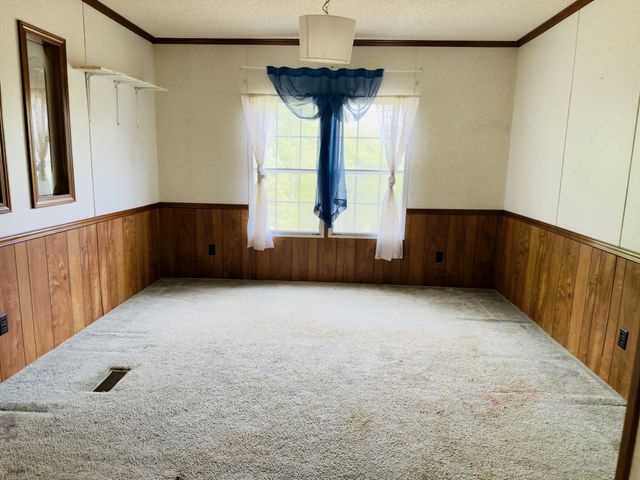 376 Red Top Rd, Indian Mound, TN 37079