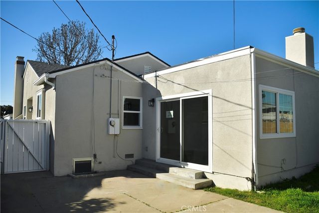 9106 S Gramercy Place, Los Angeles, CA 90047