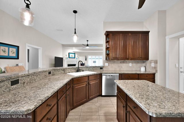 1333 S HIDEAWAY Drive, St. Johns, FL 32259