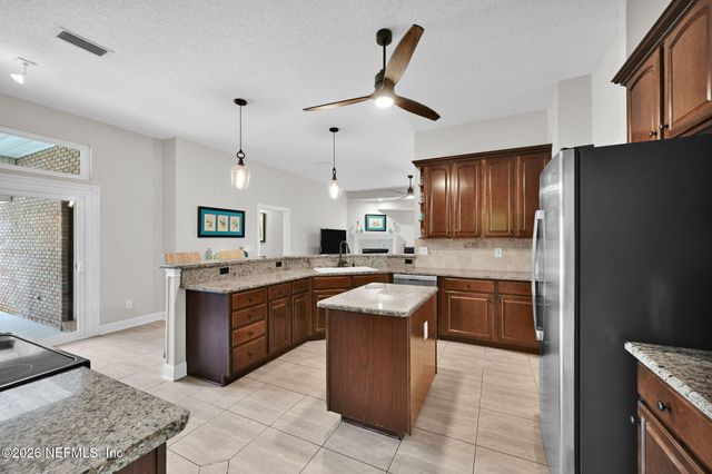 1333 S HIDEAWAY Drive, St. Johns, FL 32259