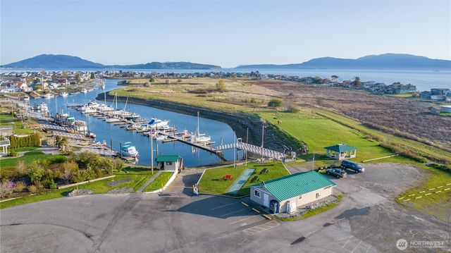 4393 Saltspring Drive, Ferndale, WA 98248