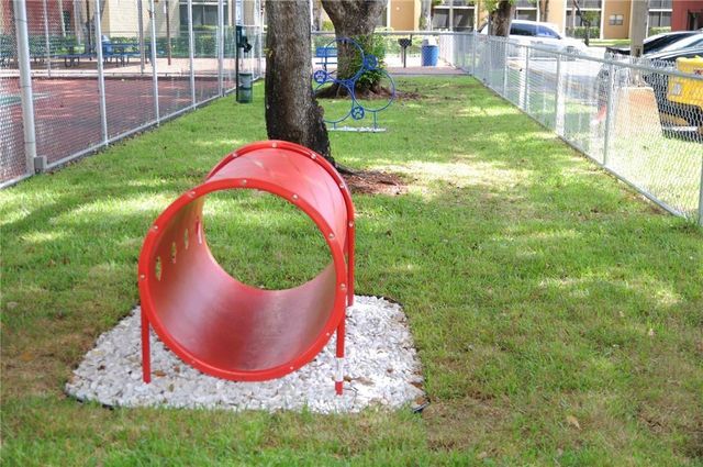 19455 NE 10 Avenue 4-116, North Miami Beach, FL 33179