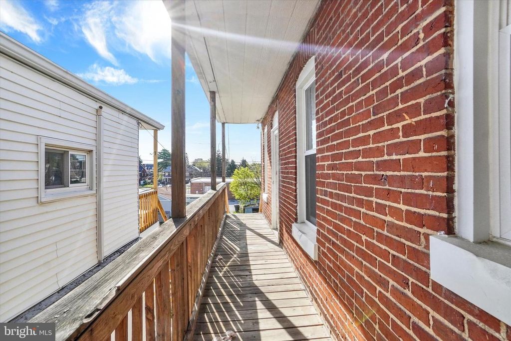 Image 23 of property listing at 642 PENNSYLVANIA AVE, York, PA 17404